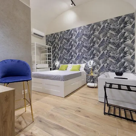 Live Suite Napoli Exterior photo