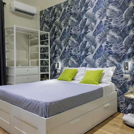 Live Suite Napoli Exterior photo
