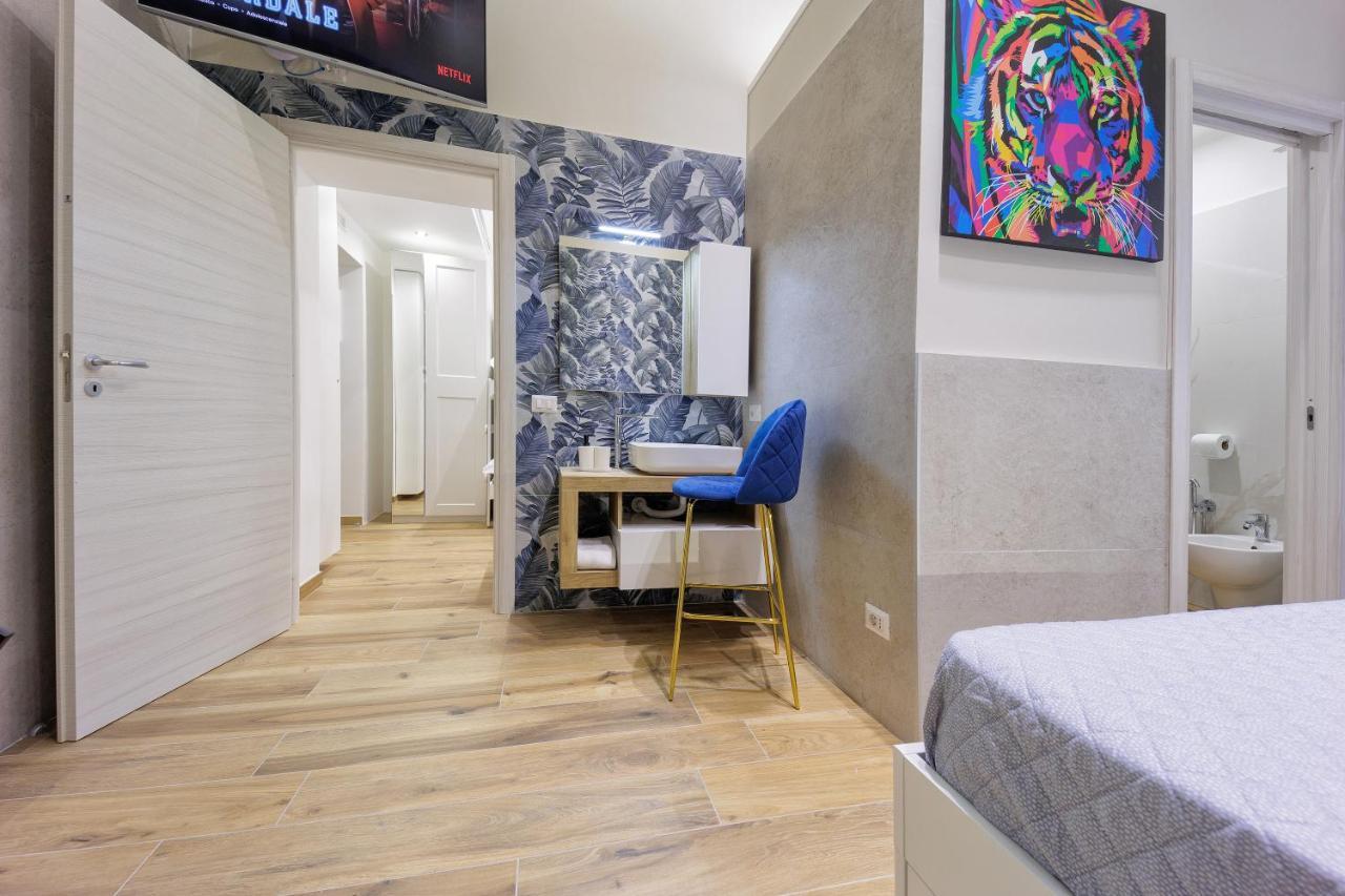 Live Apartment *
